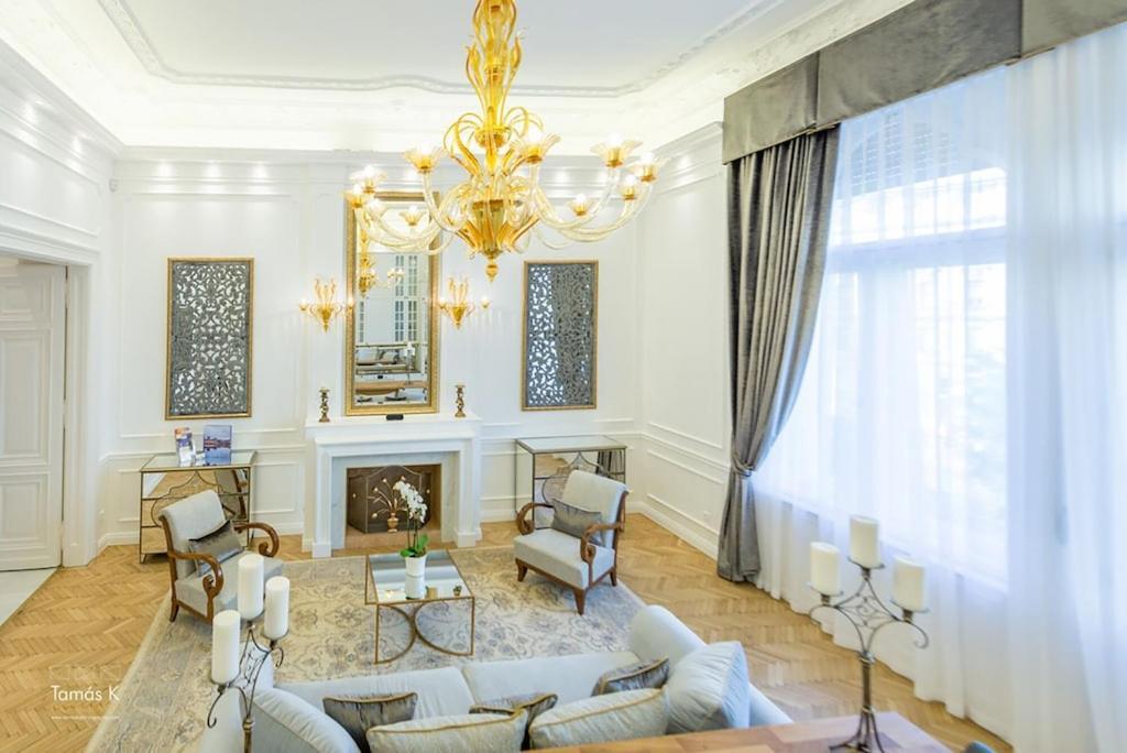 布达佩斯Bpr The Golden Astoria With Balcony And A/C公寓 外观 照片